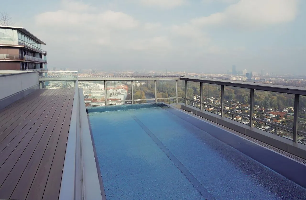 Triiiple Suites Level 21 Mit Balkon Und Tiefgarage Vienna 0*,