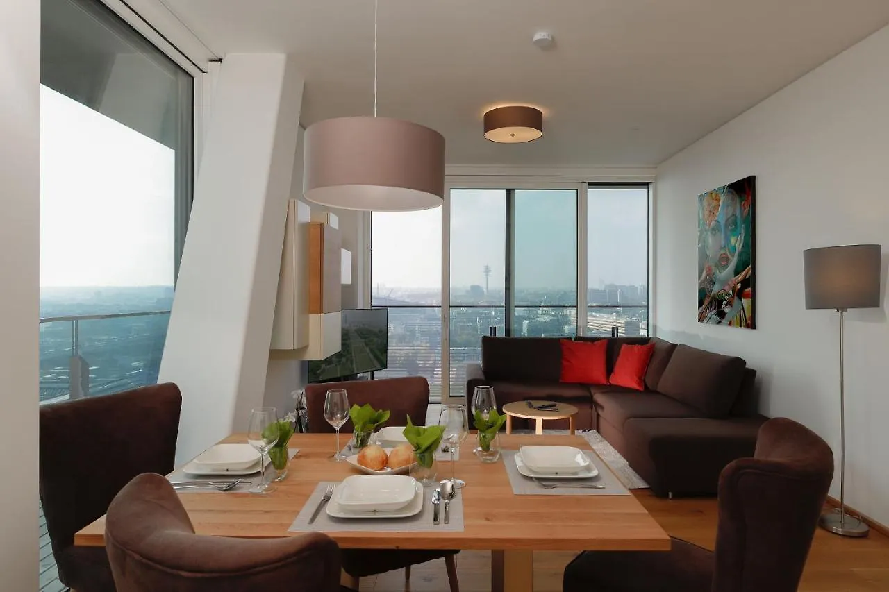 Triiiple Suites Level 21 Mit Balkon Und Tiefgarage Vienna