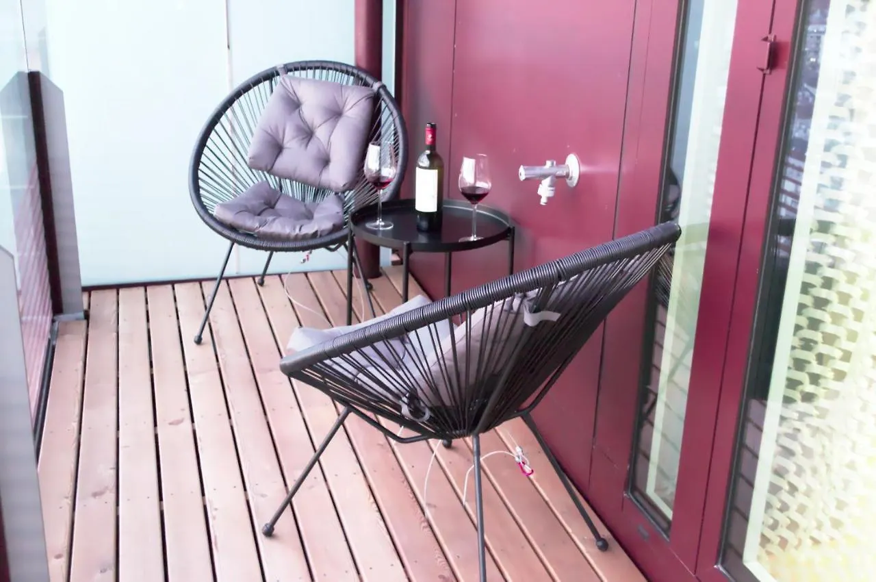Triiiple Suites Level 21 Mit Balkon Und Tiefgarage Вена Австрия